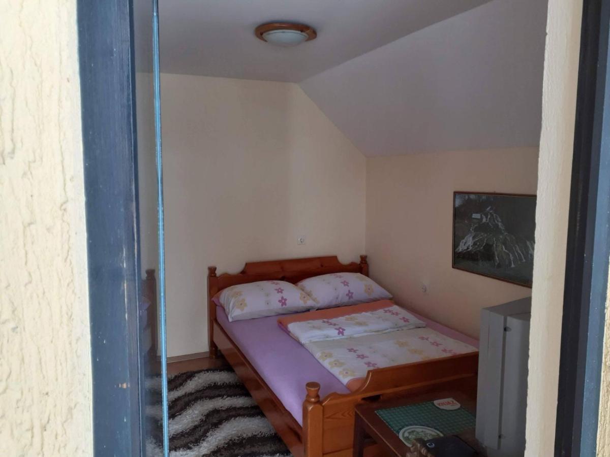 Smjestaj Na Selu,Porodica Gvozdenac Apartment Sipovo Exterior foto