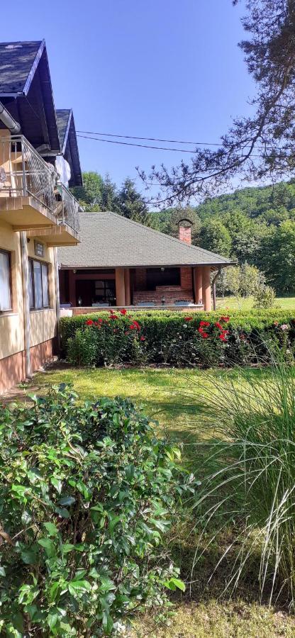 Smjestaj Na Selu,Porodica Gvozdenac Apartment Sipovo Exterior foto